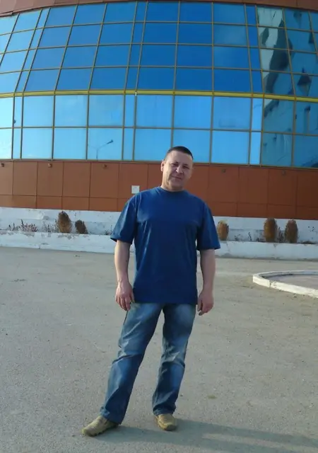 Илья из Якутска, ищу на сайте знакомства без обязательств