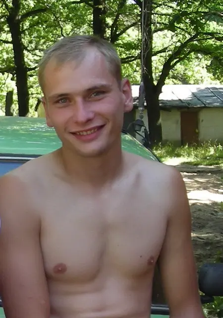 Я Иван, 41, из Калуги, ищу знакомства без обязательств