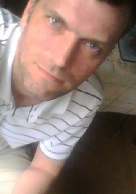 Я Сергей, 49, из Тольятти, ищу знакомства на одну ночь