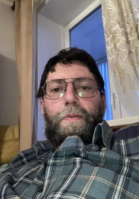 Я Влад, 48, знакомлюсь на одну ночь в Алматы