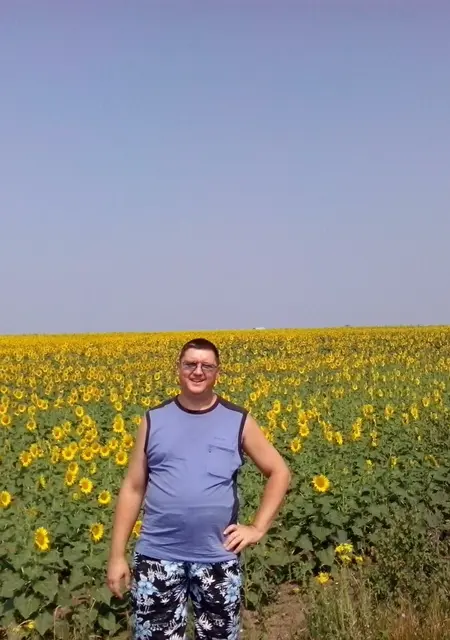 Олег из Каменска, мне 48, познакомлюсь на одну ночь