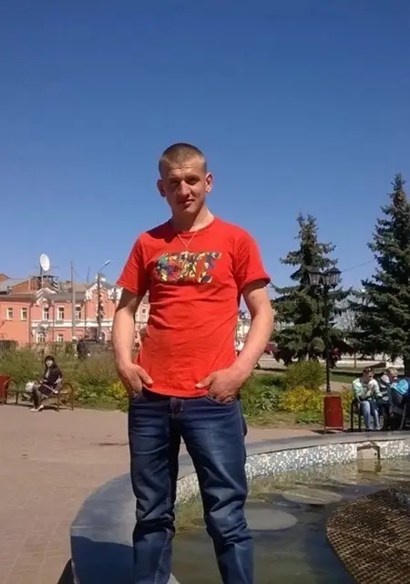 Иван из Лобни, ищу на сайте знакомства на одну ночь