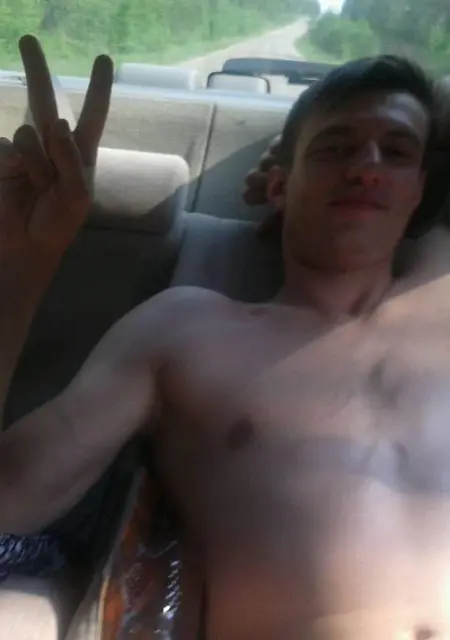 Я Евгений, 36, из Усть-Кута, ищу знакомство для приятного времяпровождения