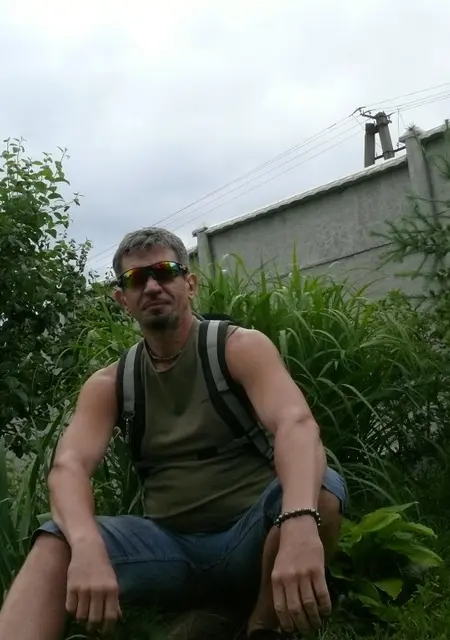 Я -Дим, 59, из Харькова, ищу знакомство для дружбы