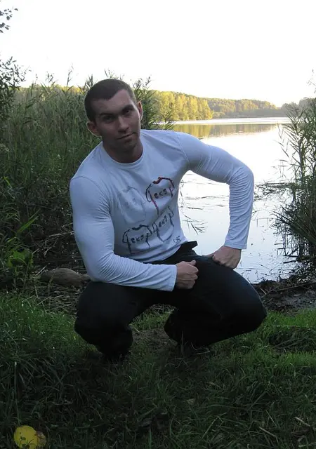 Я Андрей, 40, из Костромы, ищу знакомства без обязательств