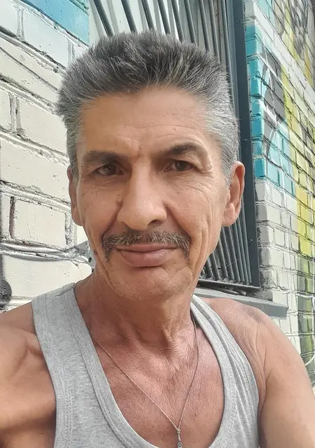 Я Дима, 64, из Серпухова, ищу знакомства без обязательств