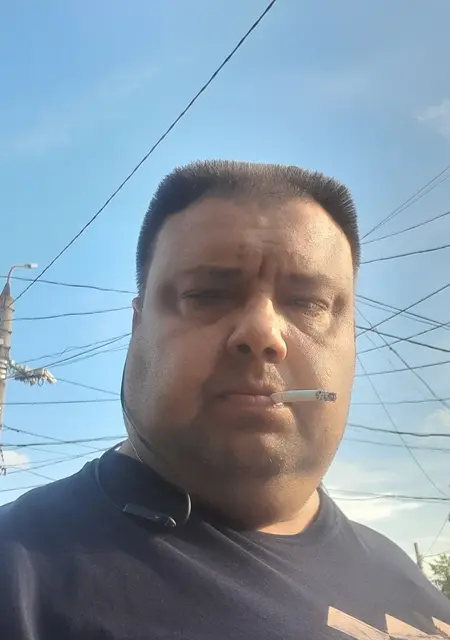 Я Стас, 41, из Твери, ищу знакомство для постоянных отношений