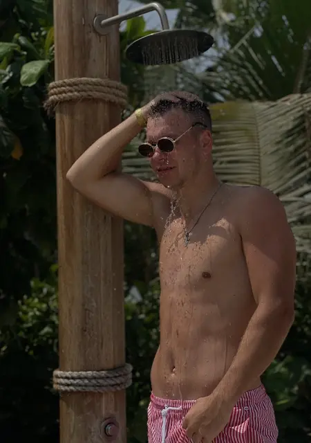 Дима из Москвы, мне 26, познакомлюсь на одну ночь