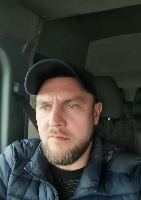 Вадим из Ессентуков, ищу на сайте знакомства без обязательств