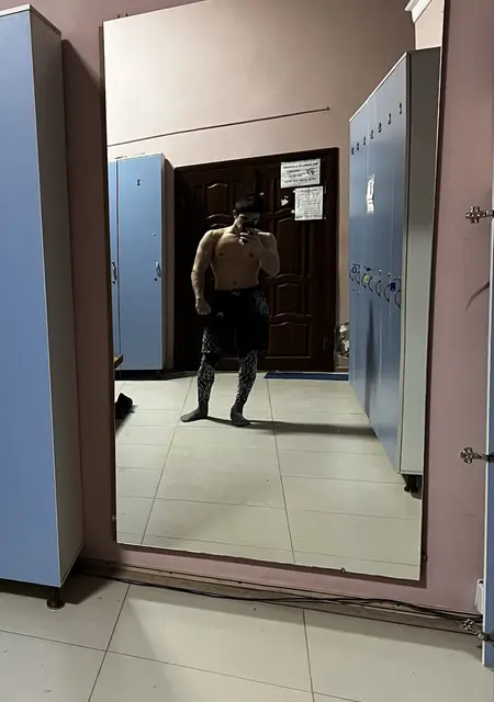 Я Камал, 20 років з Сніжне, шукаю знайомство для дружби