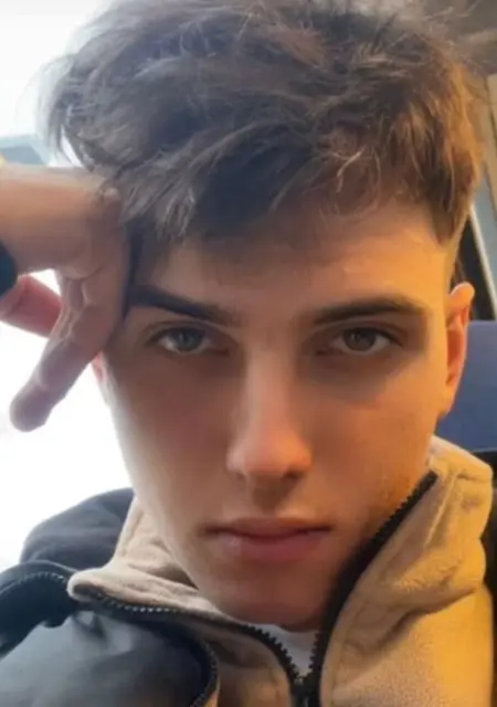 Я Виталий, 19, знакомлюсь для вирта в Прокопьевске