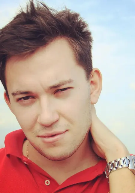 Илхам Мирзин из Магнитогорска, мне 32, познакомлюсь без обязательств