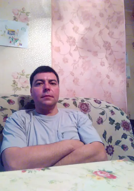 Я Сергей, 47, из Каменска-Уральского, ищу знакомства без обязательств