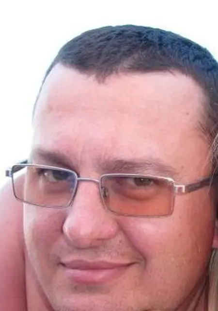 Roma з Івано-Франківська, мені 43 років, познайомлюсь без зобов'язань