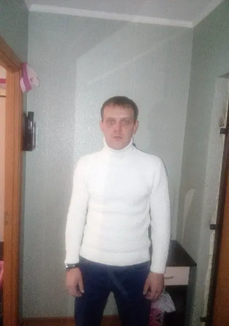 Виталик из Невинномысска, мне 40, познакомлюсь на одну ночь