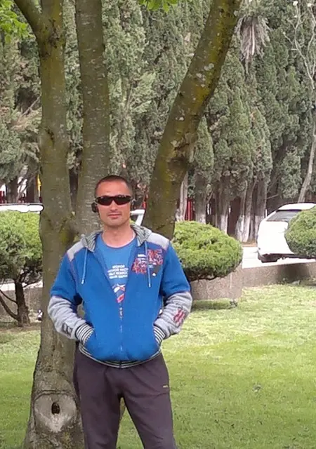 Nik из Сафонова, мне 44, познакомлюсь на одну ночь