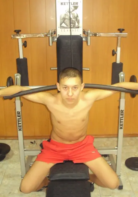 Danil из Полысаева, мне 32, познакомлюсь для вирта