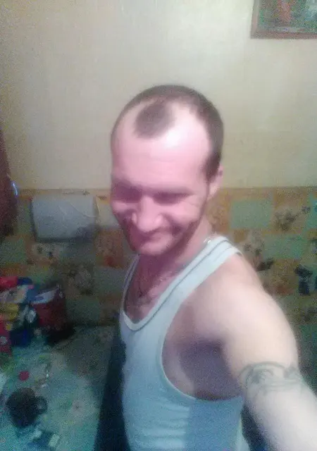 Я Мишанька, 39, из Кингисеппа, ищу знакомство для дружбы