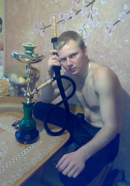 Я Виктор, 35, из Александровска-Сахалинского, ищу знакомство для постоянных отношений