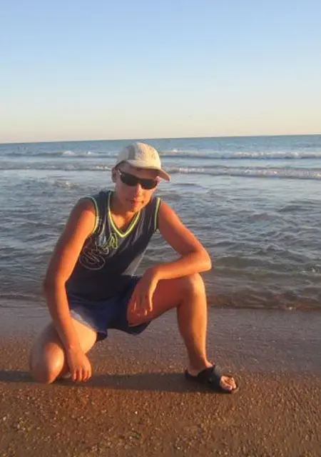 Я Никитос Антонов, 28, знакомлюсь для дружбы в Таре