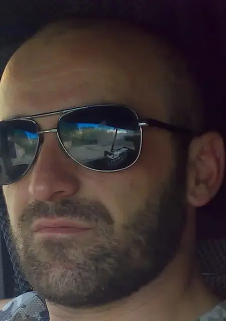 Я Роберт, 46, из Владикавказа, ищу знакомство для общения