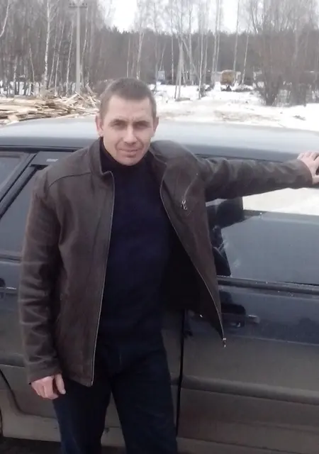 Олег из Коврова, мне 48, познакомлюсь для приятного времяпровождения