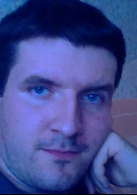 Я Алексей, 38, из Воткинска, ищу знакомство для постоянных отношений