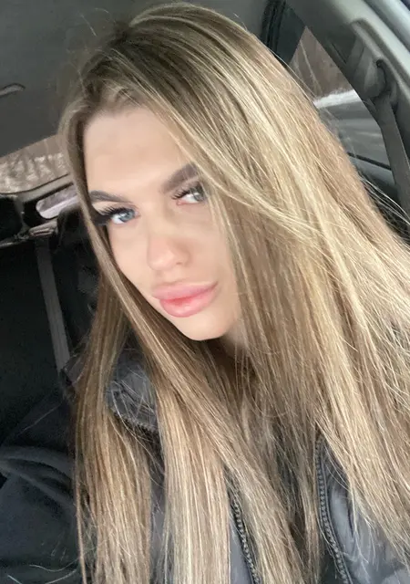 Алвина из Владивостока, ищу на сайте приятное времяпровождение