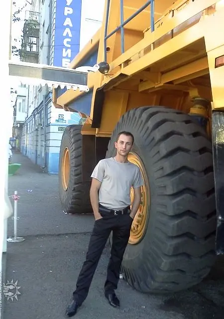 Я Дима, 39, из Ленинска-Кузнецкого, ищу знакомства без обязательств