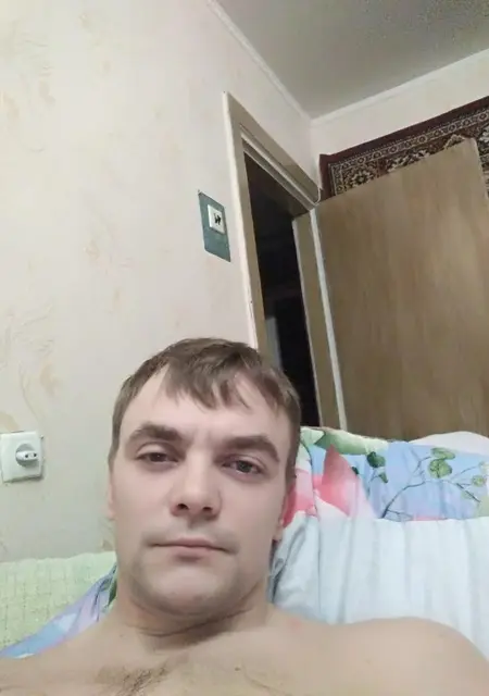 Андрей из Ялты, мне 36, познакомлюсь на одну ночь