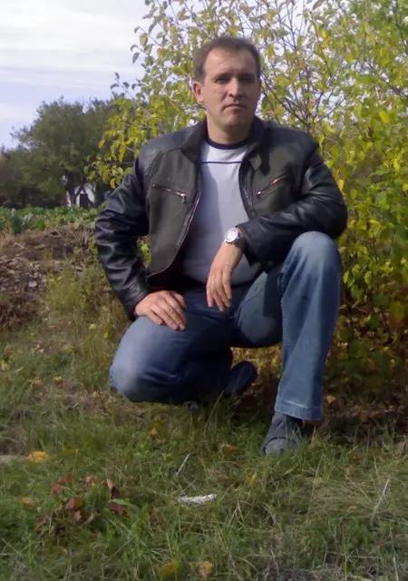 Сергей из Луганска, мне 48, познакомлюсь на одну ночь