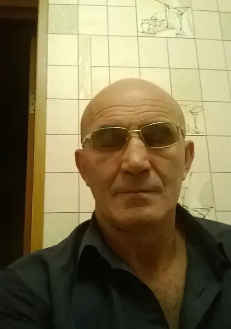 Владимир из Оренбурга, ищу на сайте знакомства без обязательств