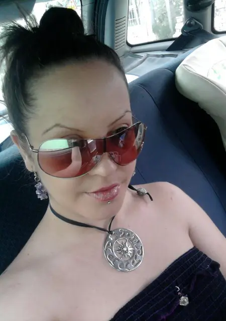 Анфиса из Боровичей, мне 23, познакомлюсь для общения