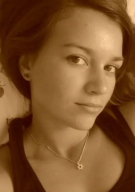 Раиса из Большого Камня, мне 22, познакомлюсь для общения