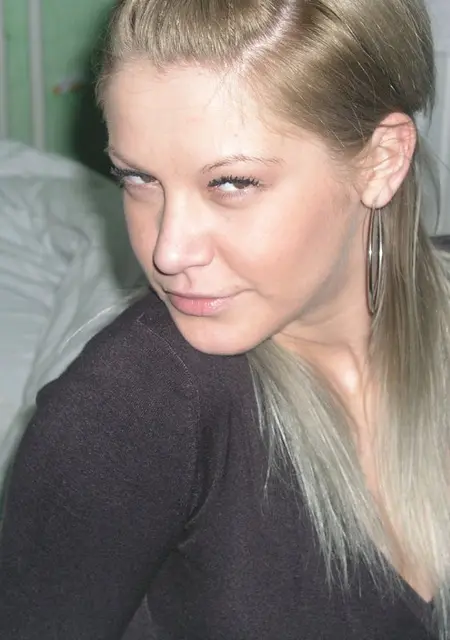 Я Карина, 25, из Верхней Салды, ищу знакомство для постоянных отношений