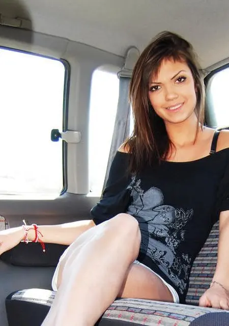 Елена из Аромашева, ищу на сайте общение