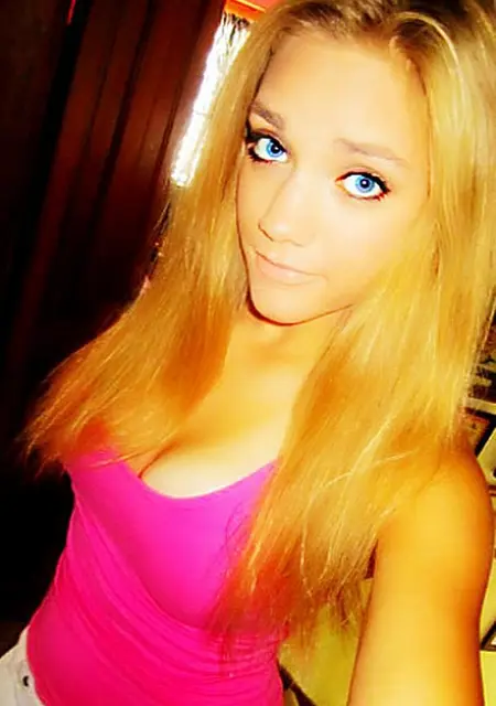 Я Светлана, 23, знакомлюсь для вирта в Балезине