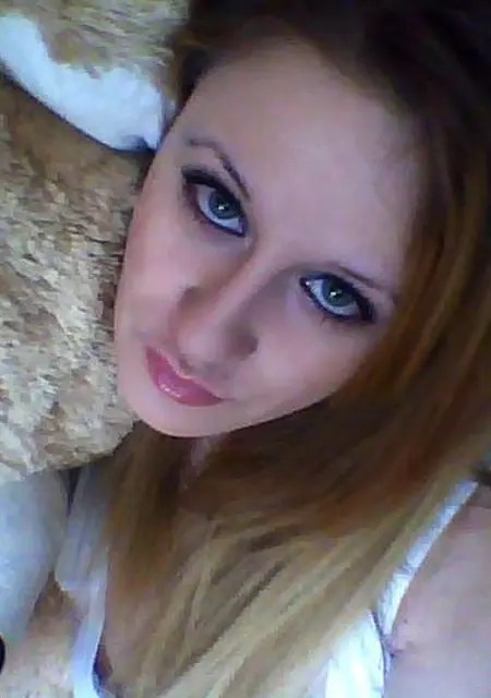 Я Роза, 19, знакомлюсь для дружбы в Киясове