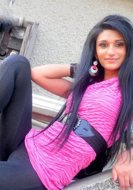 Я Вера, 21, из Ревды, ищу знакомство для постоянных отношений