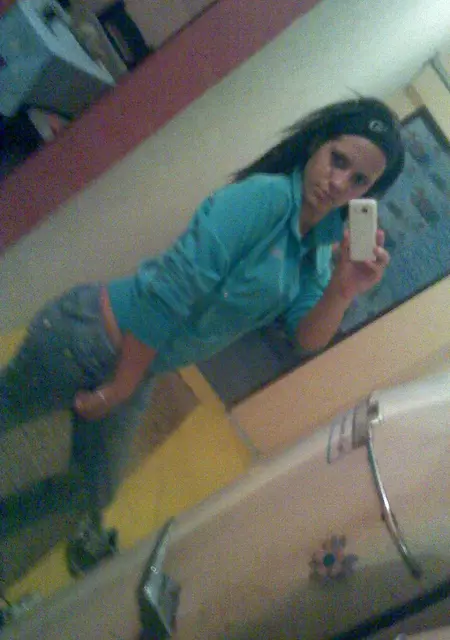 Евгения из Титана, ищу на сайте общение