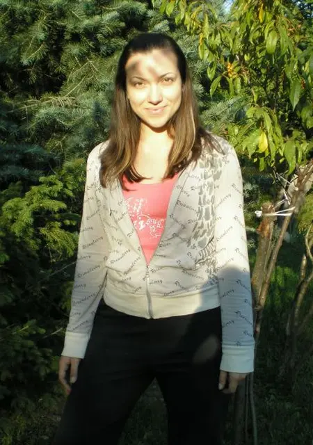 Я Валентина, 25, знакомлюсь без обязательств в Переделках