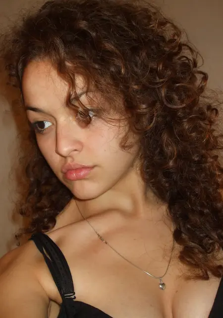 Я Регина, 20, из Щигров, ищу знакомство для общения