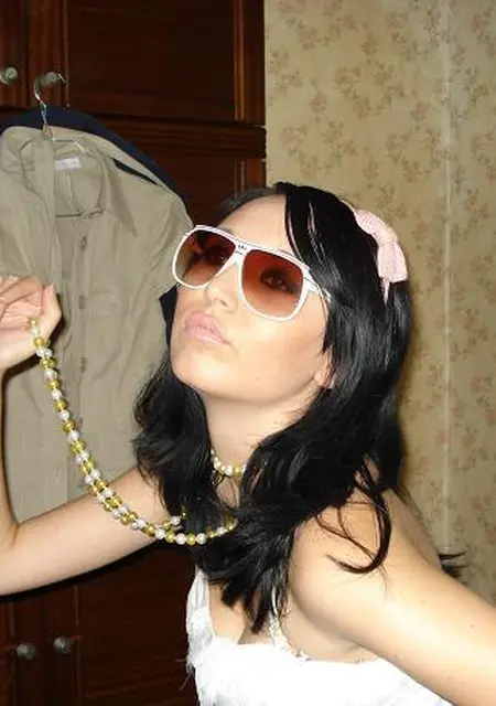 Эльвира из Углегорска, мне 21, познакомлюсь для постоянных отношений