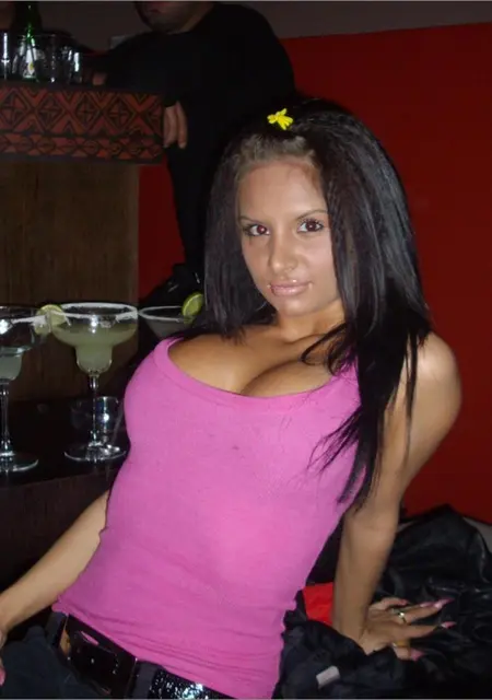 Я Алёна, 20, из Невьянска, ищу знакомство для общения