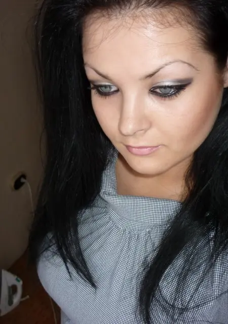 Я Галина, 24, из Титовой, ищу знакомство для постоянных отношений