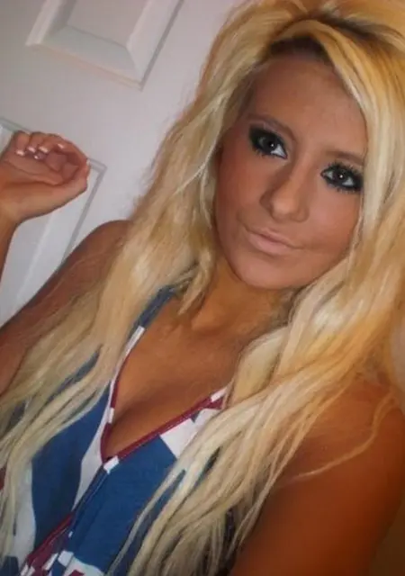 Эвелина из Токсова, мне 23, познакомлюсь для дружбы