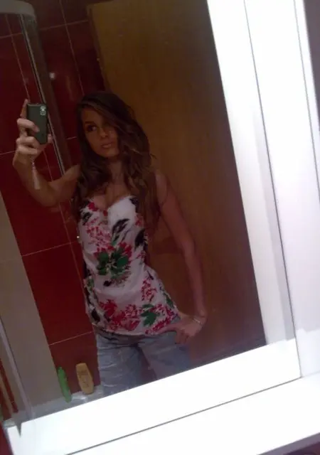 Анжела из Азова, ищу на сайте знакомства на одну ночь