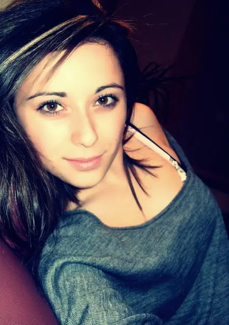 Я Ксения, 21, знакомлюсь без обязательств в Нинах