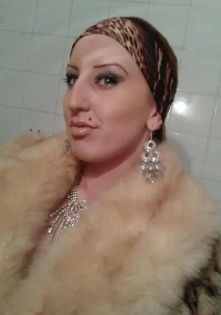 Алёна из Аникина, мне 20, познакомлюсь для вирта