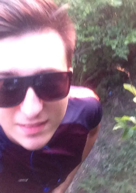 Александр из Батайска, ищу на сайте приятное времяпровождение